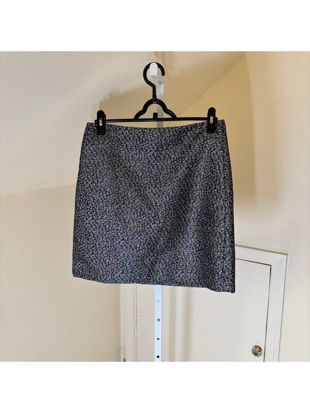 Loft NWOT Women's Metallic Animal Print Mini Skirt Gray Size 6P